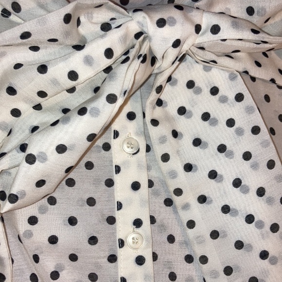 H&M Polka Dot Top w/elastic waist & tie/button front - Picture 6 of 7